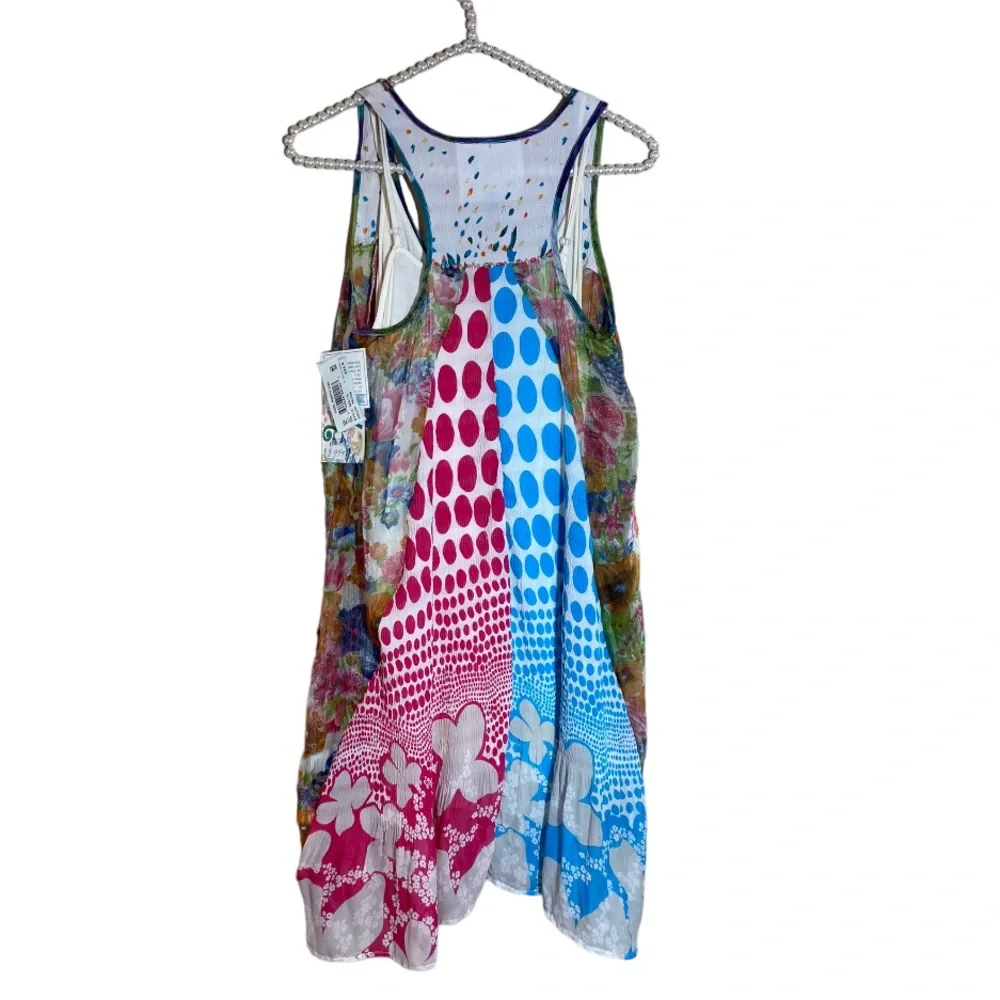 Faith Pool Party “Wyndha” tunic size small - Picture 2 of 6